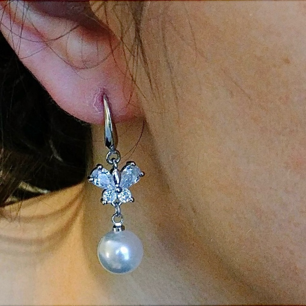 Crystal Butterfly Pearl Earrings
